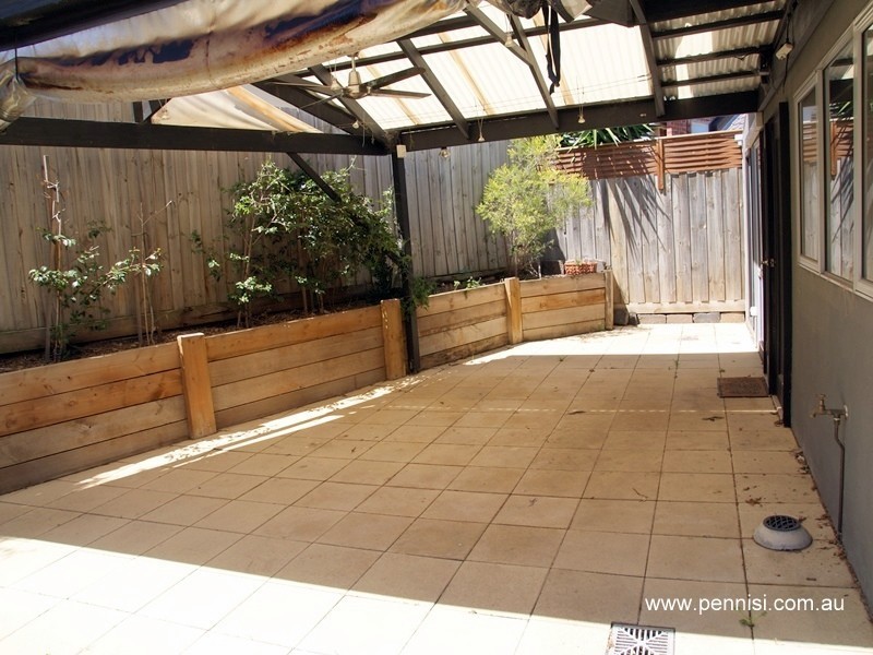 2A Allan Street, Aberfeldie VIC 3040