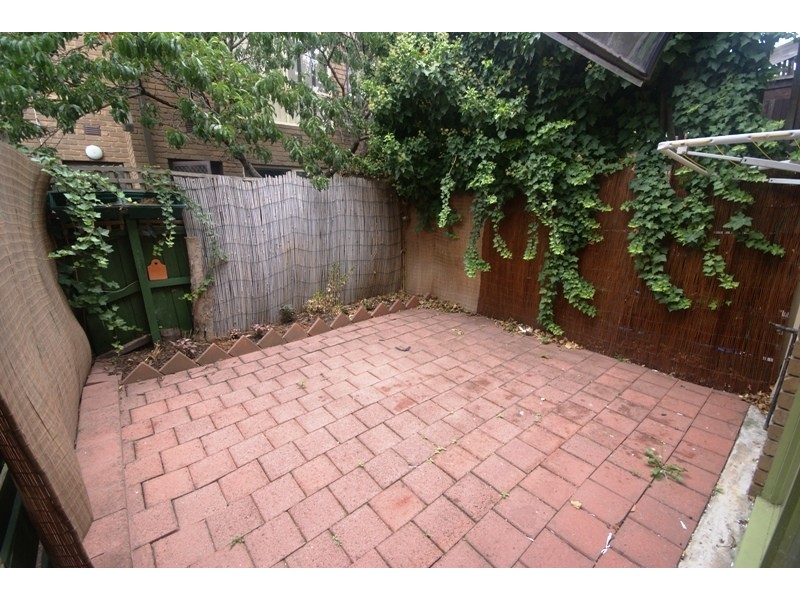 8/11 Grandview Avenue, Maribyrnong VIC 3032