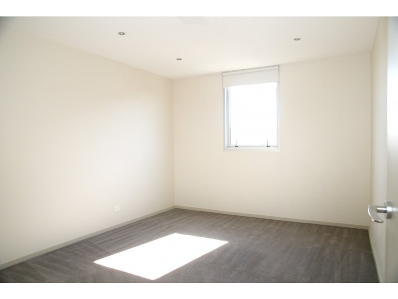 203/70 Speakman Street, Kensington VIC 3031