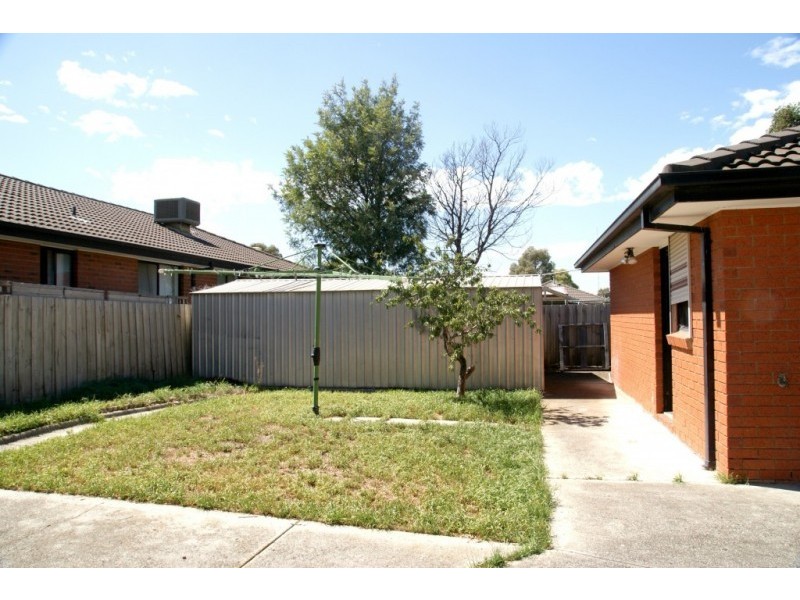 6 Duneed Way, Delahey VIC 3037