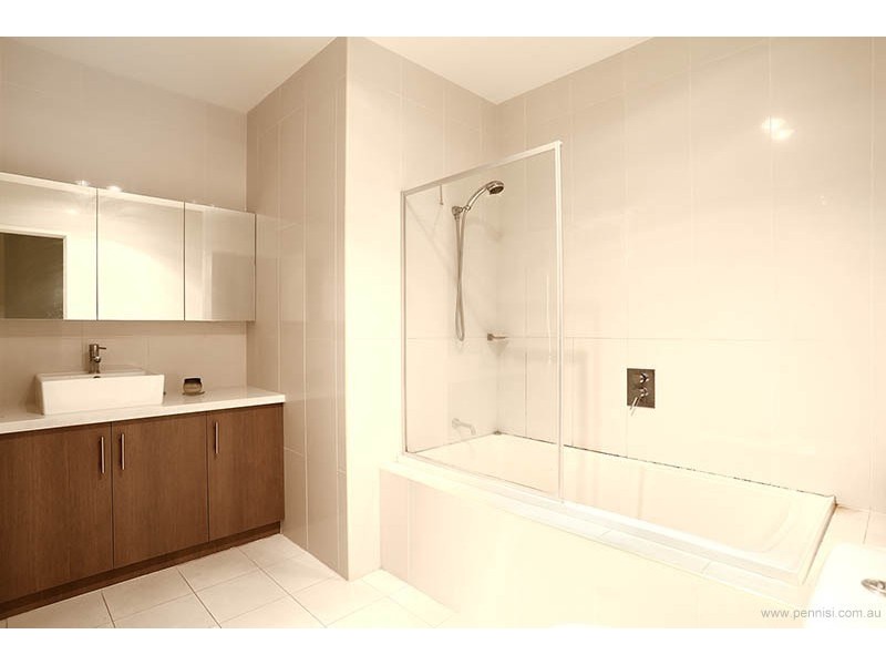 4/74 Keilor Road, Essendon North VIC 3041