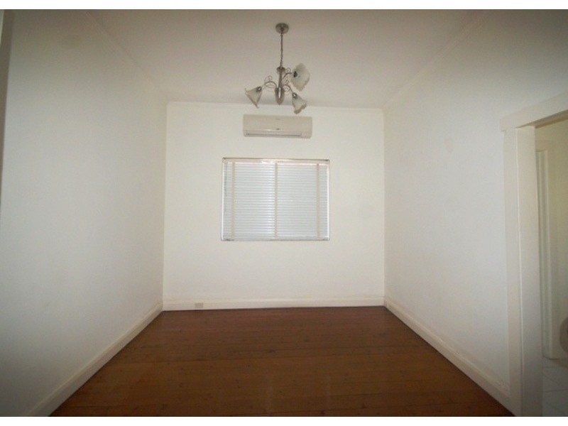 8 Sunbeam Street, Pascoe Vale VIC 3044