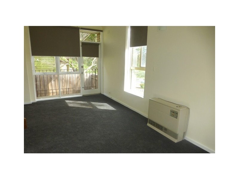 2/9 Aberdeen Street, Essendon VIC 3040