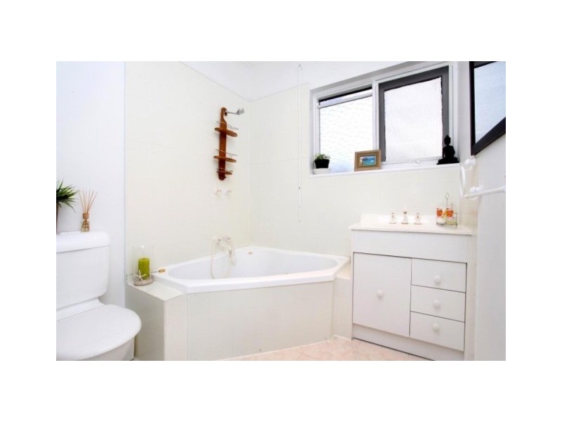 4/6-8 Etzel Street, Airport West VIC 3042