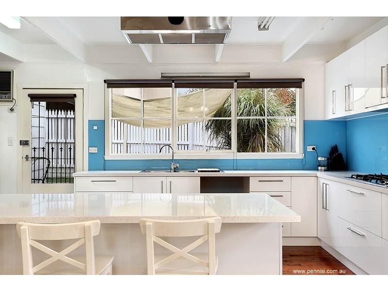 32 Royal Avenue, Essendon North VIC 3041