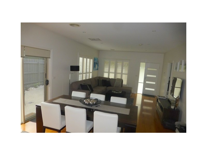 31 Watt Avenue, Oak Park VIC 3046