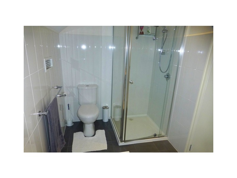 31 Watt Avenue, Oak Park VIC 3046