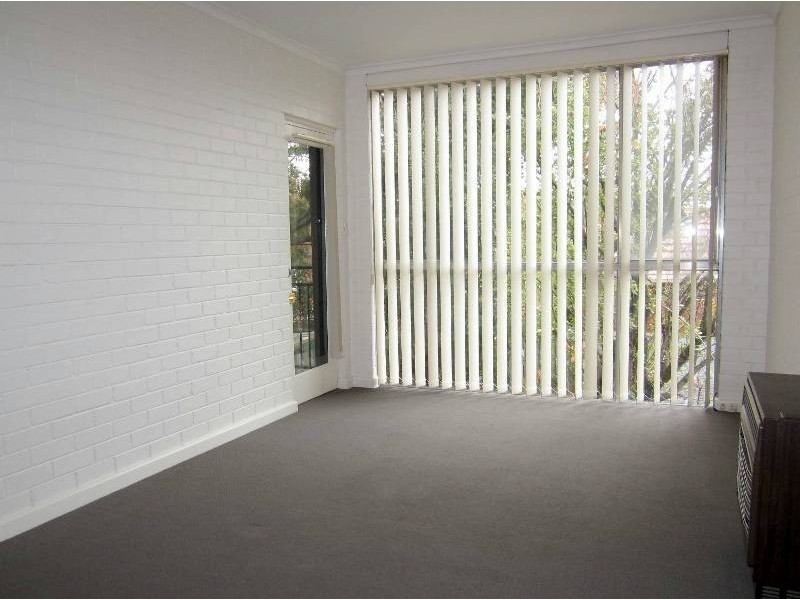 12/2 St.Kinnord Street,, Essendon VIC 3040