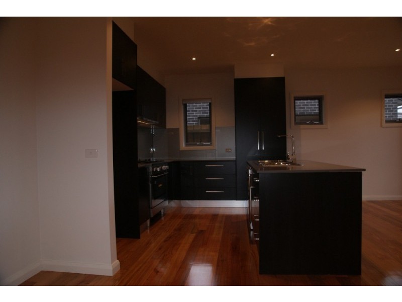 3/74 McIntosh Street, Airport West VIC 3042