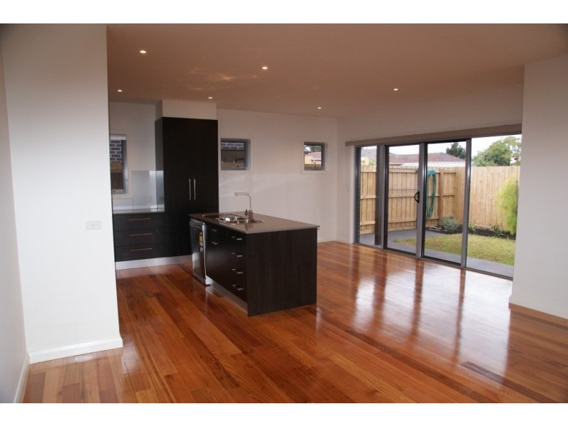 3/74 McIntosh Street, Airport West VIC 3042