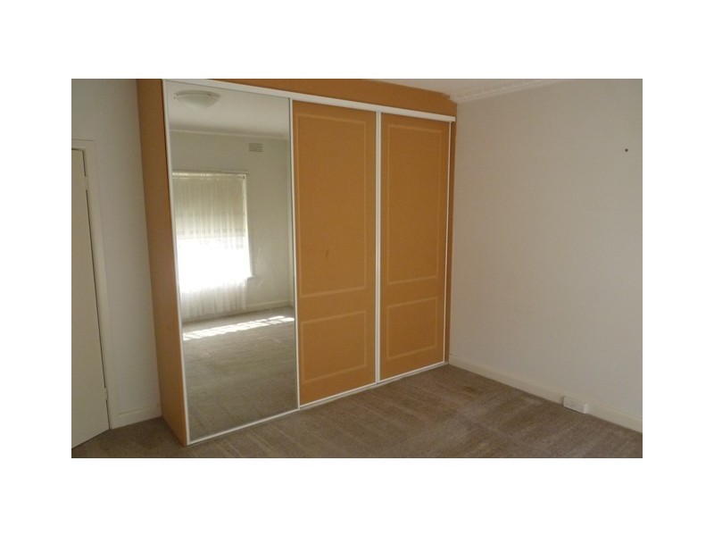 16 McCracken Street, Essendon VIC 3040