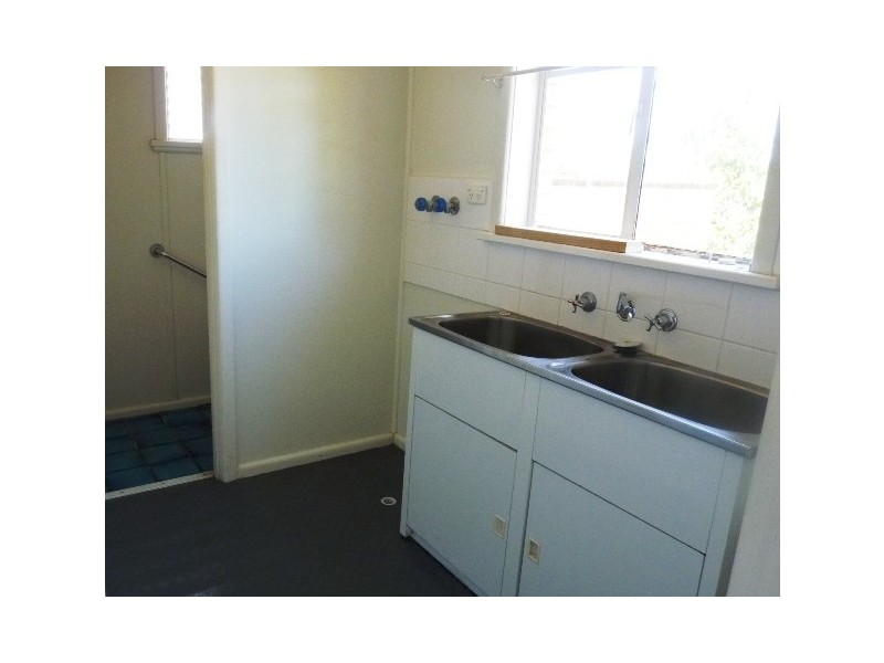 16 McCracken Street, Essendon VIC 3040