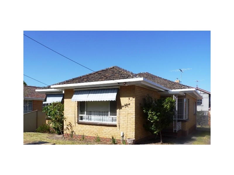 16 McCracken Street, Essendon VIC 3040