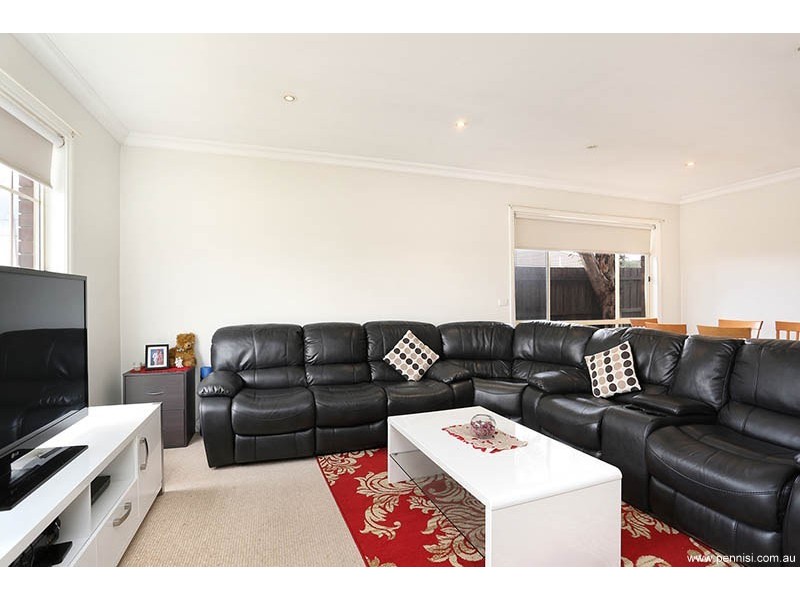 33 A Pecks Road, Sydenham VIC 3037