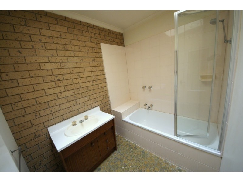 1/46 York Street, Airport West VIC 3042