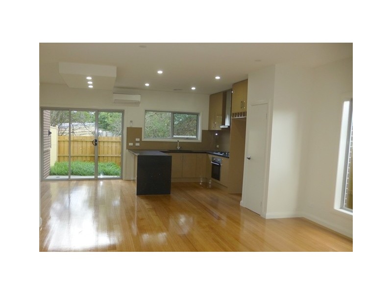 2/23 Gordon Court, Glenroy VIC 3046