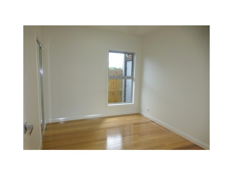 2/23 Gordon Court, Glenroy VIC 3046
