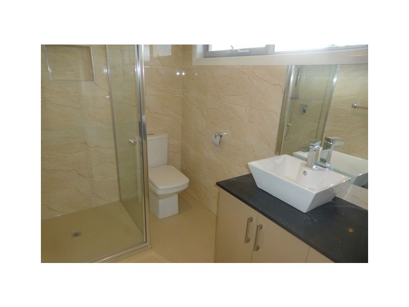 2/23 Gordon Court, Glenroy VIC 3046
