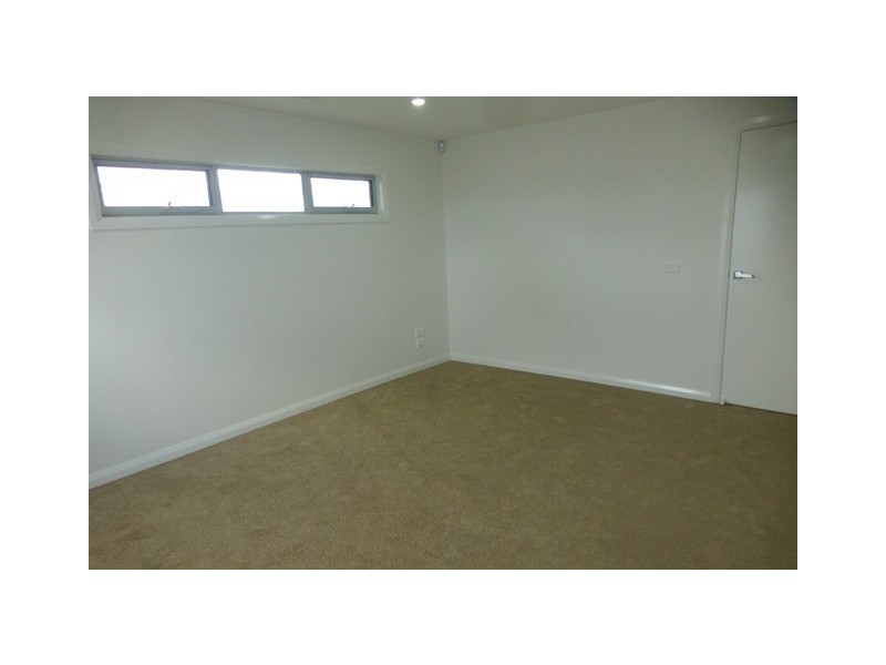 2/23 Gordon Court, Glenroy VIC 3046