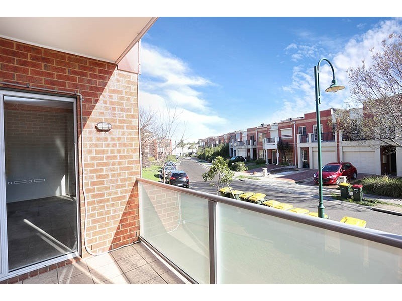 9/2 Newmarket Way, Flemington VIC 3031