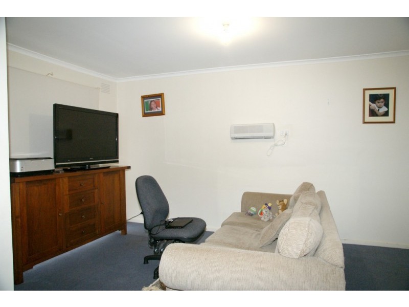 2/44 York Street, Airport West VIC 3042