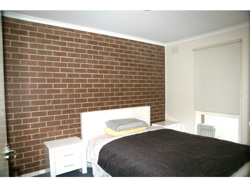 2/44 York Street, Airport West VIC 3042