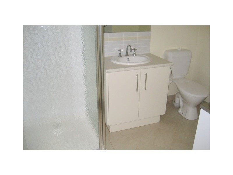 4/172 Waterloo Road, Oak Park VIC 3046