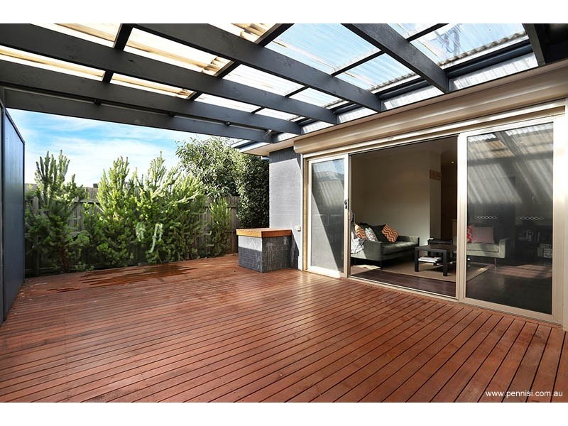 1-3/16 Bowes Avenue, Airport West VIC 3042