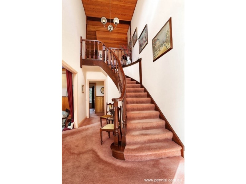 79 Glen Echo Court, Mount Macedon VIC 3441