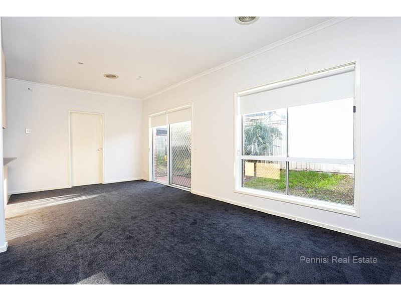 28 Balerno Circuit, Gowanbrae VIC 3043