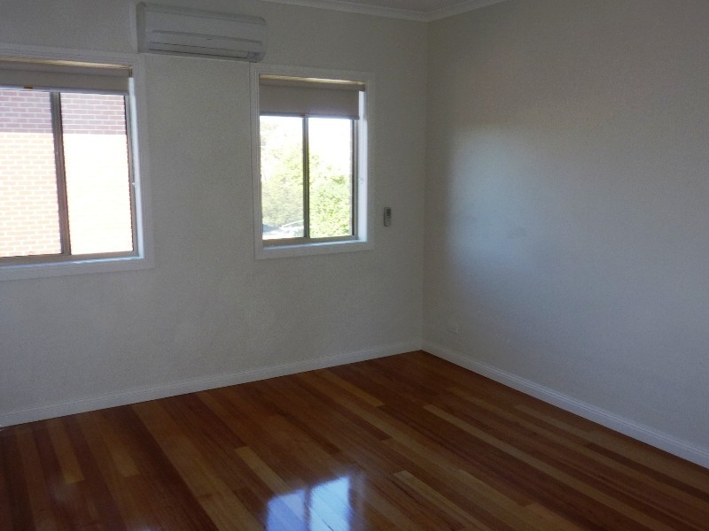 1/12 Elstone Court, Niddrie VIC 3042