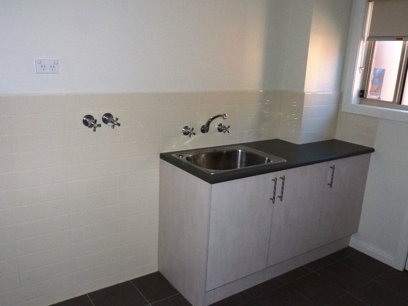 1/12 Elstone Court, Niddrie VIC 3042