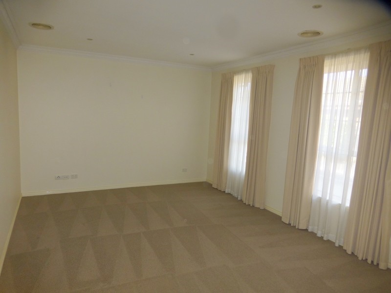 2/29 Diamond Street, Niddrie VIC 3042