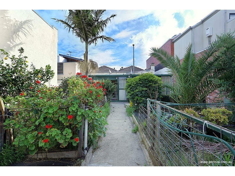 818 Lygon Street, Carlton North VIC 3054