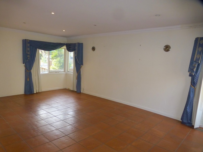 3 Grandview Avenue, Pascoe Vale South VIC 3044