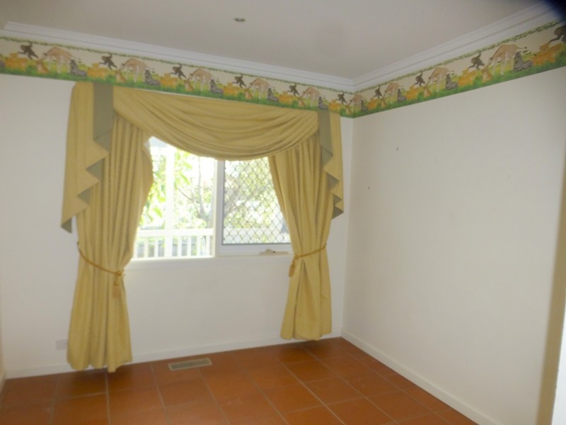 3 Grandview Avenue, Pascoe Vale South VIC 3044