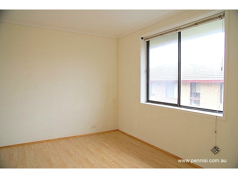 5/4 Balmoral Street, Essendon VIC 3040