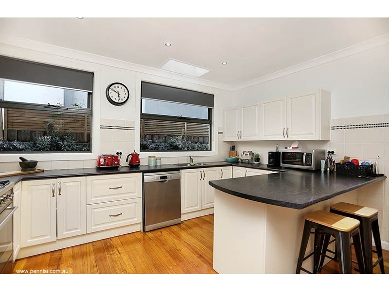 6 Gibson Court, Essendon VIC 3040