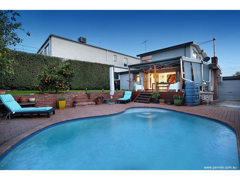 6 Gibson Court, Essendon VIC 3040