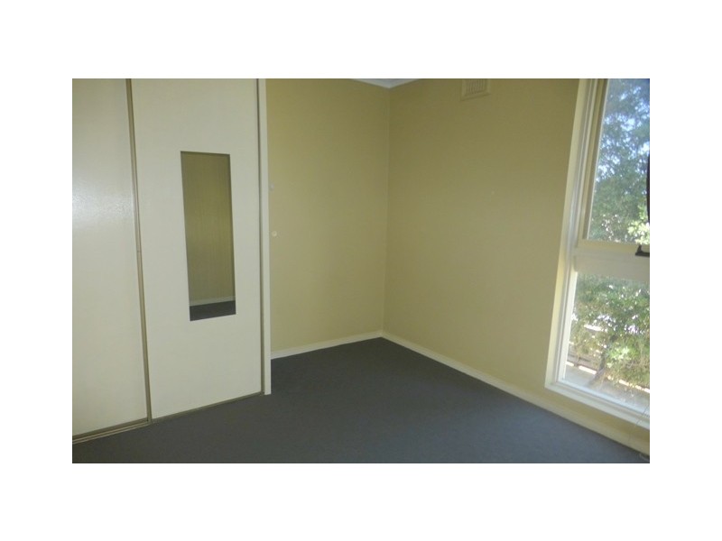 4/10 Tweedside Street, Essendon VIC 3040