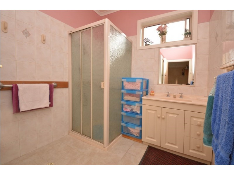 3 Justin Avenue, Glenroy VIC 3046