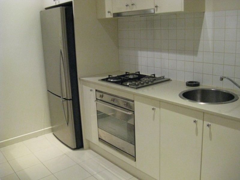 6/42-50 Napier Crescent, Essendon VIC 3040