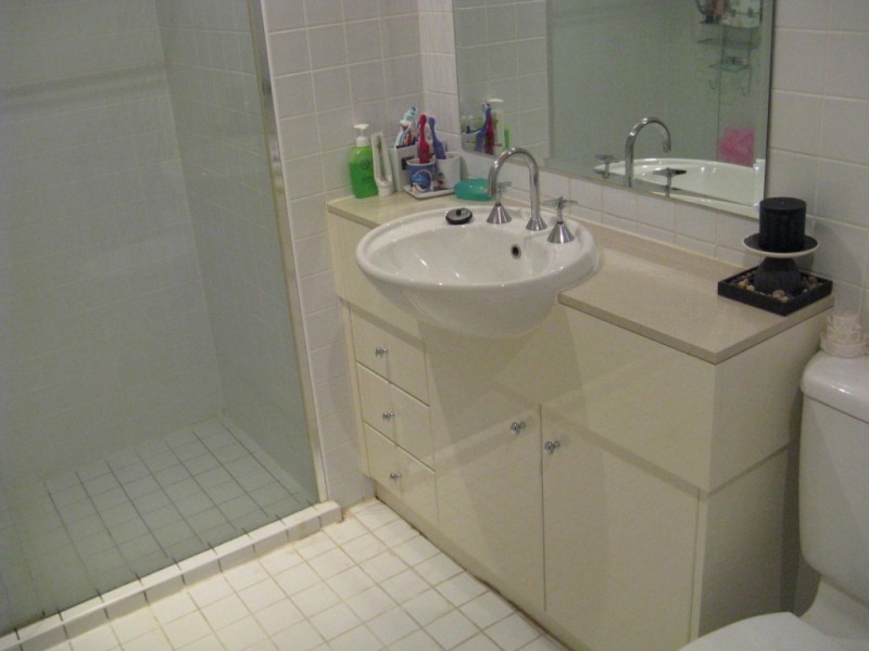 6/42-50 Napier Crescent, Essendon VIC 3040