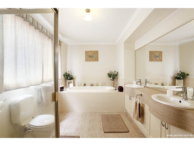 16 Zagreb Court, Keilor Park VIC 3042