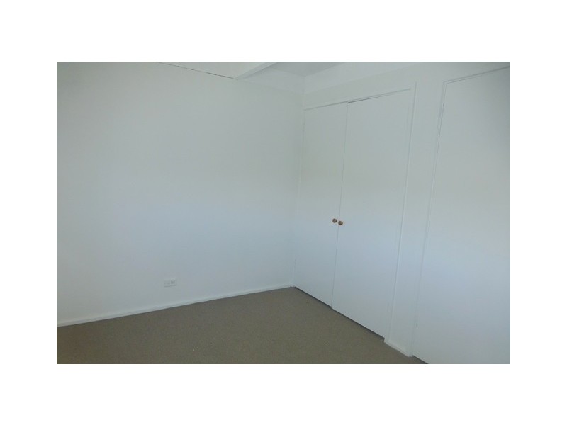 2/114 Hoffmans Street, Niddrie VIC 3042