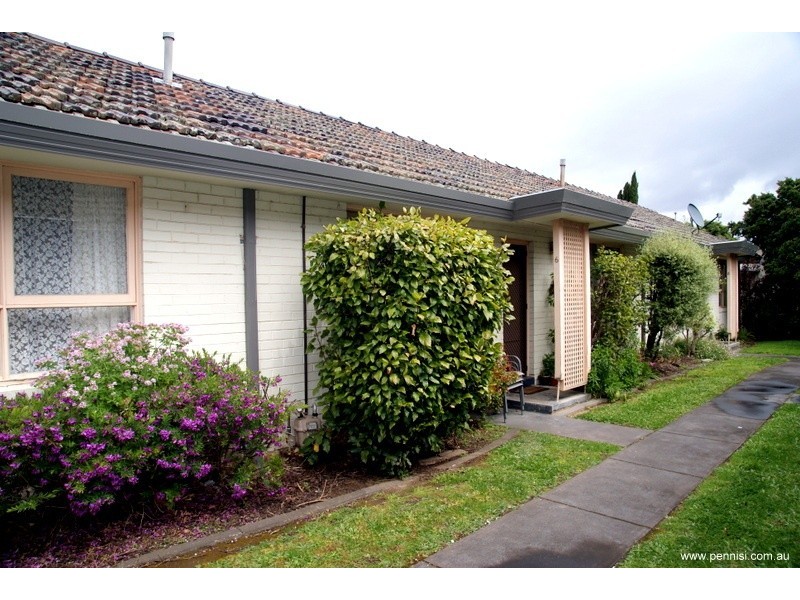 6/37 Grice Crescent, Essendon VIC 3040