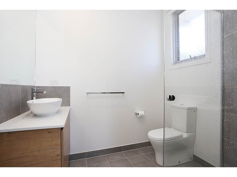1/17 Roberts Street, Essendon VIC 3040