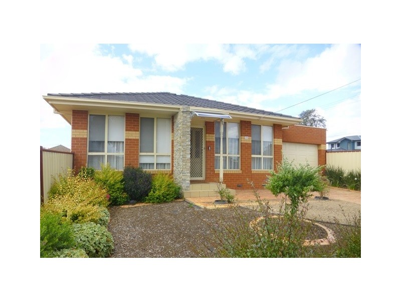 18 Hotham Road, Niddrie VIC 3042