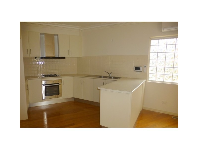 18 Hotham Road, Niddrie VIC 3042