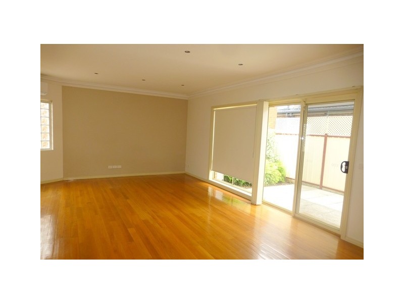 18 Hotham Road, Niddrie VIC 3042